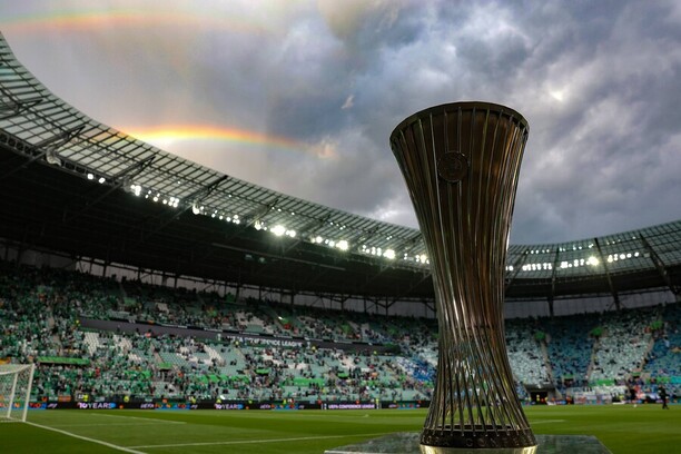 Trofej pre víťaza UEFA Conference League