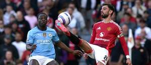 Jeremy Doku (Man City) a Bruno Fernandes (Man United).