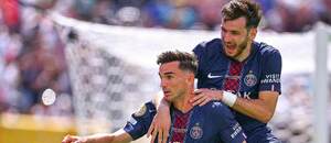 Fabian Ruiz a Khvicha Kvaratskhelia (PSG). Fabian Ruiz a Khvicha Kvaratskhelia (PSG).