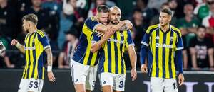 Radosť hráčov Fenerbahce po strelenom góle do siete Feyenoordu v 3. predkole Ligy majstrov UEFA 2025/2026. Budú mať podobný dôvod na radosť aj doma proti Benfice? Radosť hráčov Fenerbahce po strelenom góle do siete Feyenoordu v 3. predkole Ligy majstrov UEFA 2025/2026. Budú mať podobný dôvod na radosť aj doma proti Benfice?