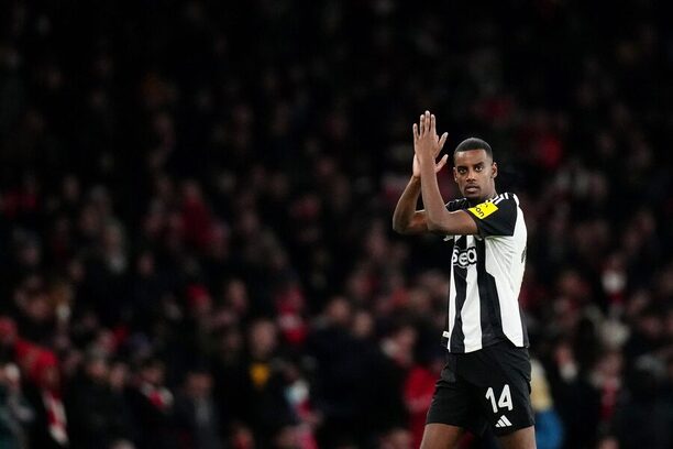 Alexander Isak sa stane novým hráčom Liverpoolu za rekordnú sumu.