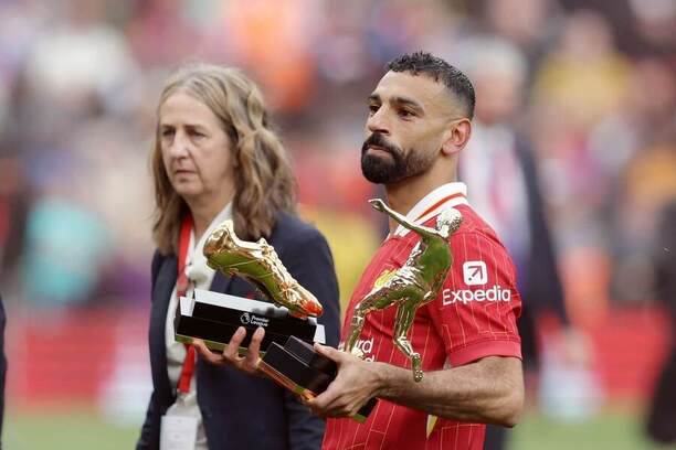 Mohamed Salah sa stal najlepším strelcom a dosiahol aj najviac asistencií v PL sezóne 2024/25.