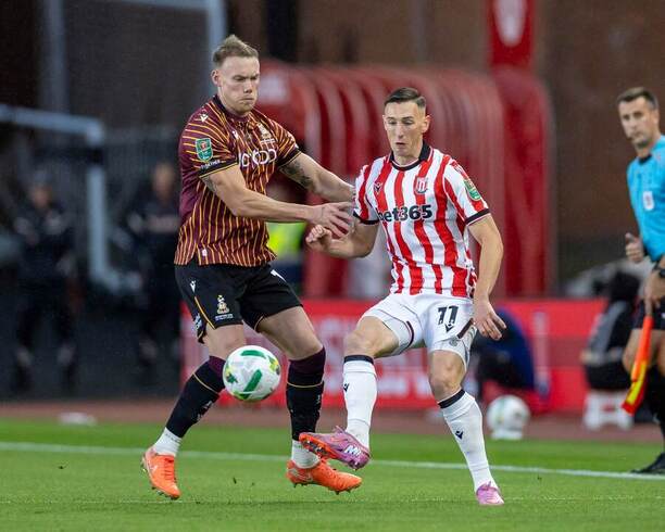 Róbert Boženík v zápase proti Bradford City.