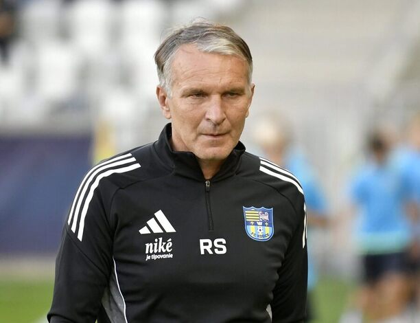 Roman Skuhravý už nie je trénerom FC Košice.