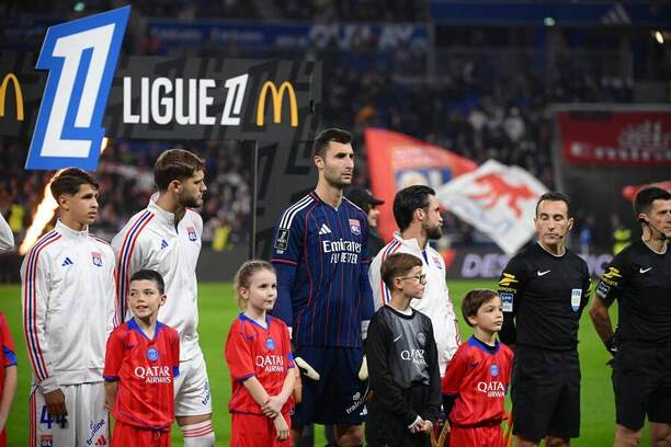 V Ligue 1 aktuálne pôsobí aj slovenský brankár Dominik Greif, ktorý chytá za Lyon.