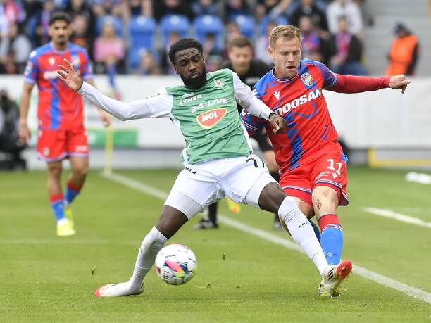Alexis Alégué (Jablonec) a Matěj Vydra (Plzeň)