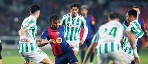 Lamine Yamal v zápase s Betisom.