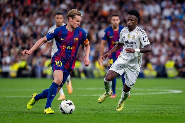 Frenkie de Jong (Barcelona) a&nbsp;Vinicius Júnior (Real Madrid)