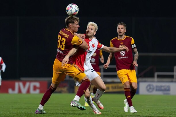 Dukla Praha vs. Slavia Praha.