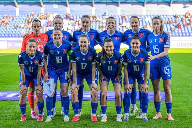 Slovenky pred zápasom s Lotyškami.