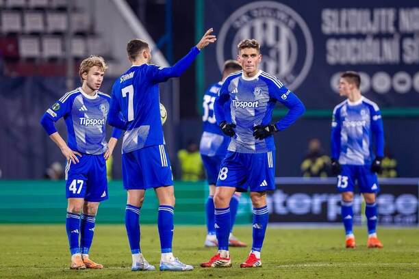 Porada futbalistov Olomouca počas prvého zápasu SK Sigma Olomouc vs. FC Lausanne-Sport v rámci šestnásťfinále Konferenčnej ligy UEFA 2025/2026