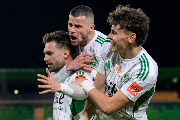 Bernát, Regáli a&nbsp;Masaryk oslavujú gól Prešova.