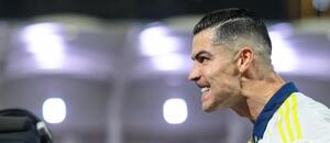 Cristiano Ronaldo oslavuje gól Al-Nassr.