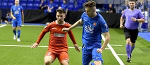 Slovenský reprezentant Jaroslav Repa (vpravo) počas zápasu Slovensko vs. Belgicko v skupine A na ME v malom futbale 2022