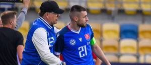 V popredí zľava tréner Slovenska Vladimír Weiss st. a záložník Matúš Bero počas prípravného futbalového zápasu Slovensko vs. Malta v pondelok 1. júna 2026
