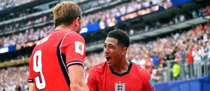 Harry Kane a Jude Bellingham oslavujú gól na MS vo futbale 2026