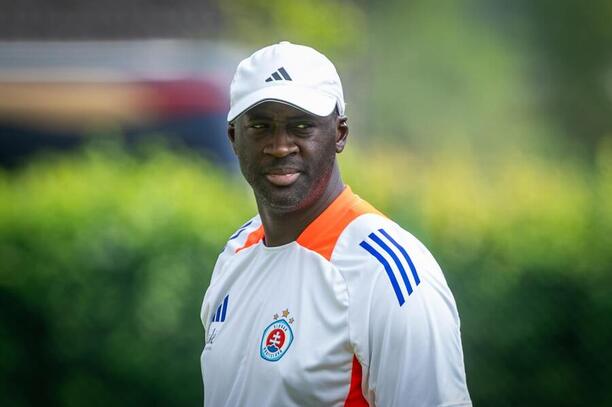 Tréner Slovana Yaya Touré počas letnej prípravy