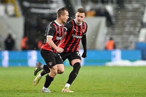 Trnavskí obrancovia, zľava Martin Mikovič a&nbsp;Filip Twardzik