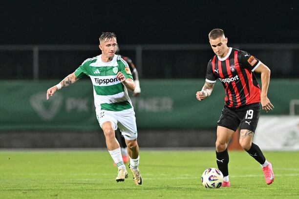 Damián Bariš a&nbsp;Timotej Kudlička v&nbsp;zápase Skalice s&nbsp;Trnavou.