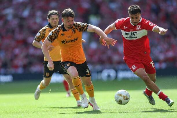 Charlie Hughes (Hull) a&nbsp;David Strelec (Middlesbrough)