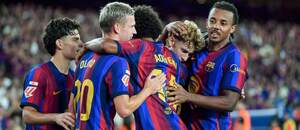 Gólová radosť futbalistov Barcelony v augustovom zápase proti Athletic Bilbao v 1. kole španielskej La Ligy