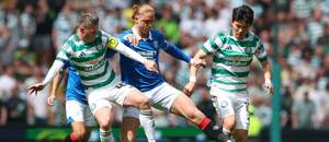 Celtic a Rangers sa naposledy stretli 10. mája. Celtic zvíťazil 3:1.
